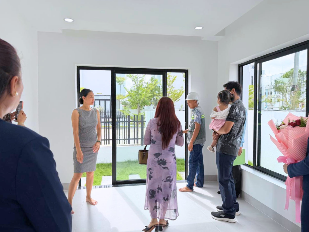 A New Home, A Beautiful Beginning for the Family 5